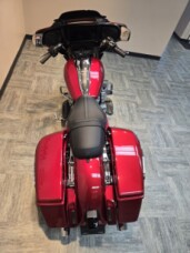 2025 Harley-Davidson® Street Glide® Brilliant Red  FLHX thumb 1