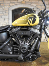 Harley-Davidson® Street Bob® 114 2023 FXBBS INDUSTRIAL YLW thumb 3