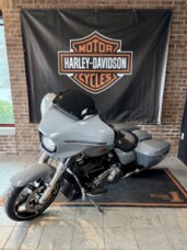 2026 Harley-Davidson® Street Glide® Dark Billiard Gray Chrome Trim thumb 1