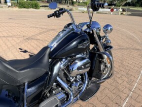 FLHR 2017 Road King® thumb 0