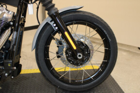 2026 Harley-Davidson Street Bob Cruiser FXBB thumb 1
