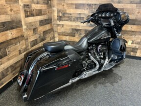 2017 Harley-Davidson® CVO™ Street Glide® Dark Slate Candy/Arctic Blk w Chrome Aggressor Whls FLHXSE thumb 2