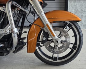 2015 Harley-Davidson® Street Glide® Special thumb 2