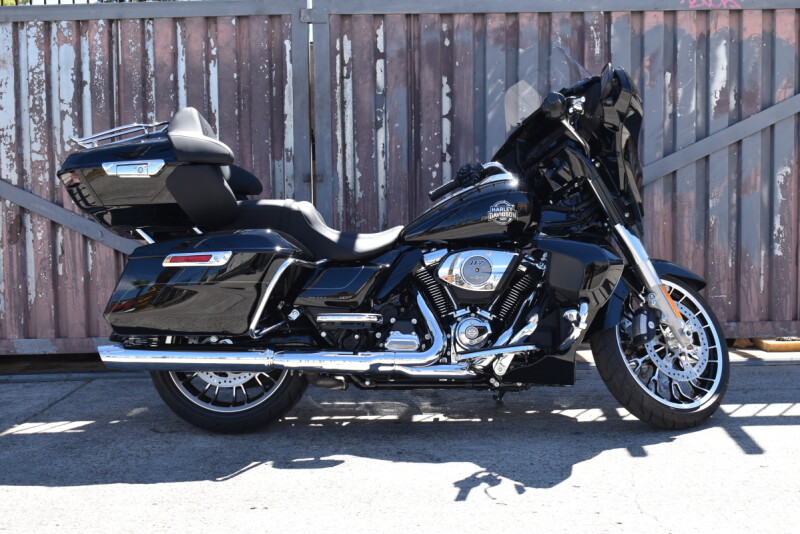 2026 Harley-Davidson® Street Glide Limited FLHXL