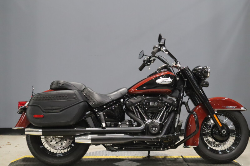 2024 Harley-Davidson® Heritage Classic FLHCS