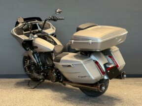 【中古車情報】2023YM FLTRXSE DARK PLATINUM (管理番号：950935)/西東京店 thumb 1
