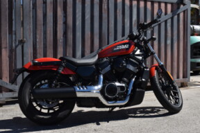 2026 Harley-Davidson® Nightster® RH975 thumb 2