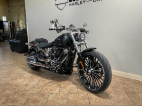 2026 Harley-Davidson® Breakout® Iron Horse Metallic Chrome Trim FXBR thumb 1