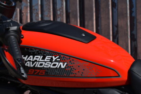 2026 Harley-Davidson® Nightster® RH975 thumb 3