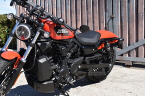 2026 Harley-Davidson® Nightster® RH975 thumb 0