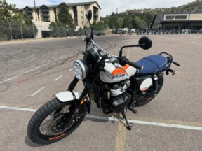 2025 Royal Enfield Bear 650 thumb 1