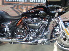 2017 Harley-Davidson® Road Glide® Special FLTRXS thumb 2