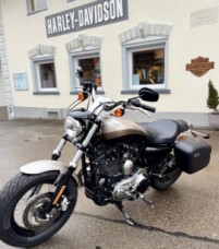 XL1200C Custom mit viel Zubehör thumb 3
