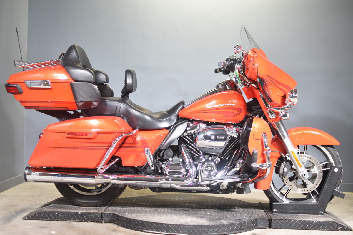 2017 Harley-Davidson® Road Glide® Special FLTRXS | MotorCity