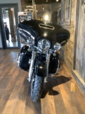 Harley-Davidson® Ultra Limited 2022 FLHTK U876-22 Vivid Black thumb 0