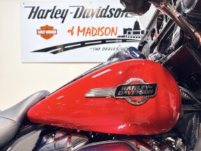 2023 FLHTK Harley-Davidson® Ultra Limited Redline Red thumb 2