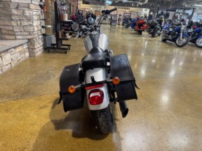 Harley-Davidson® Super Glide® 2004 FXD SILVER thumb 2