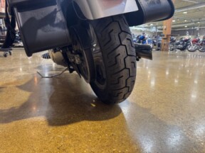 Harley-Davidson® Super Glide® 2004 FXD SILVER thumb 1