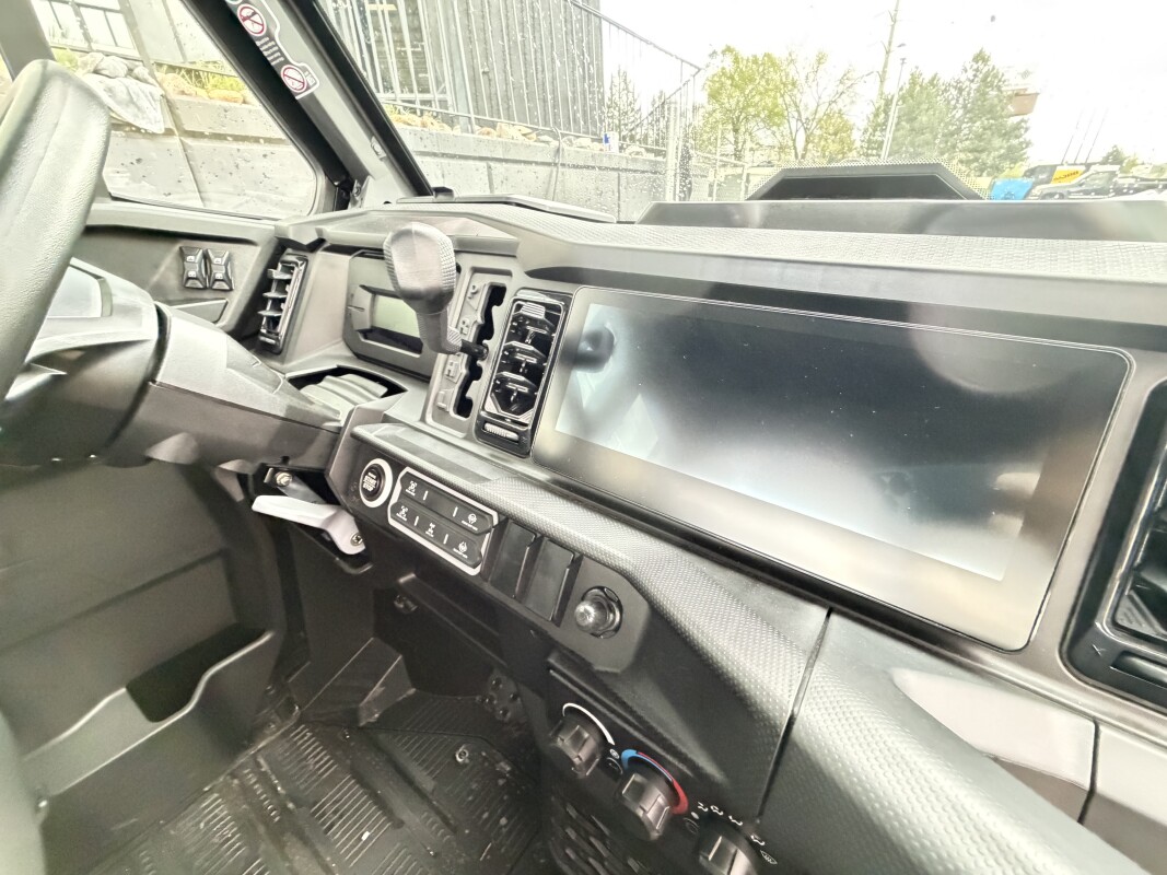 2026 Can-Am Defender MAX XT CAB HD11, photo 23