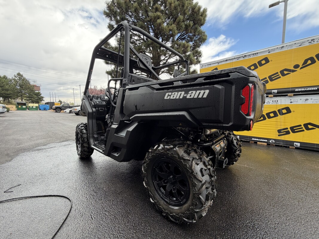 2026 Can-Am Defender HD9, photo 6