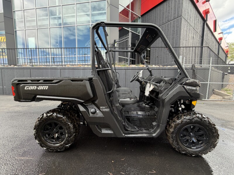 2026 Can-Am Defender HD9