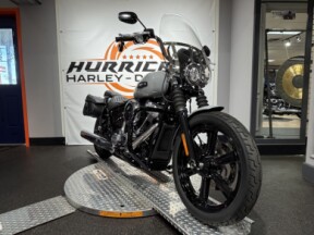 2025 Harley-Davidson® Street Bob™ thumb 2