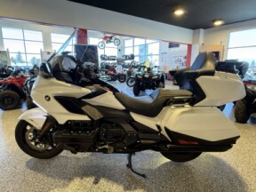 2024 Honda Gold Wing® Tour GL1800R thumb 3