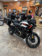 2026 Harley-Davidson® Pan America 1250 Limited White Onyx Pearl thumb 3