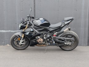 2024 BMW S 1000 R thumb 1