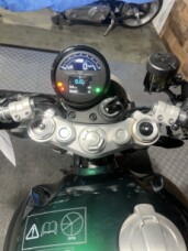 2027 Speed Twin 1200 Cafe Racer Edition Aluminium Silver / Competition Green thumb 0