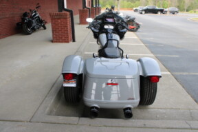 2025 Harley-Davidson® Road Glide® 3 Billiard Gray thumb 1