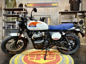 2026 Royal Enfield Bear 650 Boardwalk White thumb 2