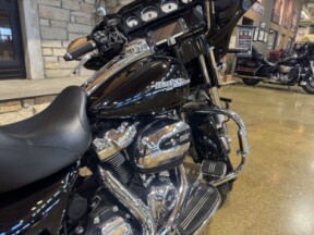 Harley-Davidson® Street Glide® Special 2017 FLHXS BLACK thumb 2