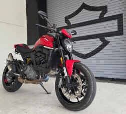 2024 Ducati Monster+ thumb 3