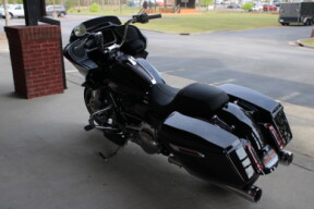 2025 Harley-Davidson® Road Glide™ Vivid Black thumb 1