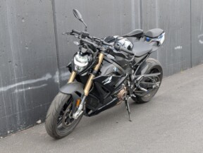 2024 BMW S 1000 R thumb 0