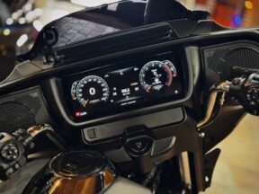 2026 Harley-Davidson® Street Glide® Dark Billiard Gray Chrome Trim thumb 0