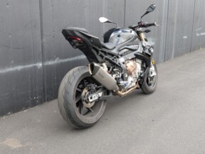 2024 BMW S 1000 R thumb 3
