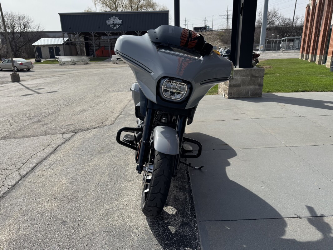 2024 Harley-Davidson Street Glide