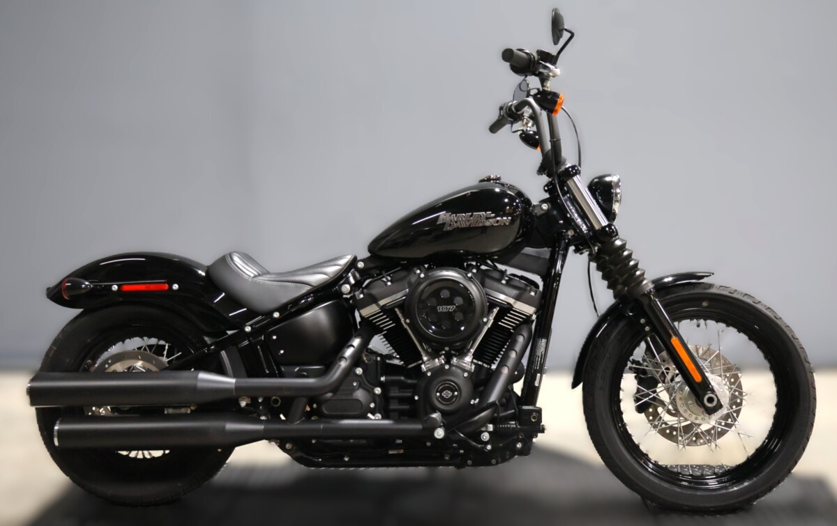 2020 Harley-Davidson® Street Bob® Vivid Black | Rockstar Harley