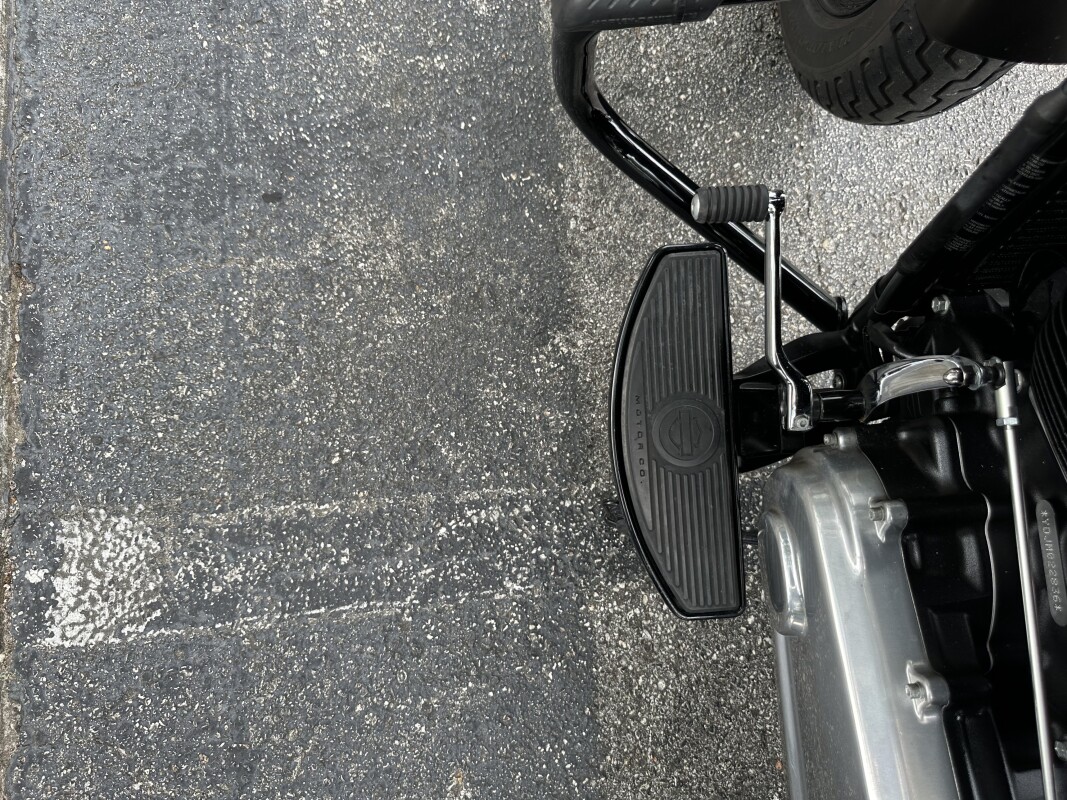 2021 Harley-Davidson® Softail Slim®, photo 9