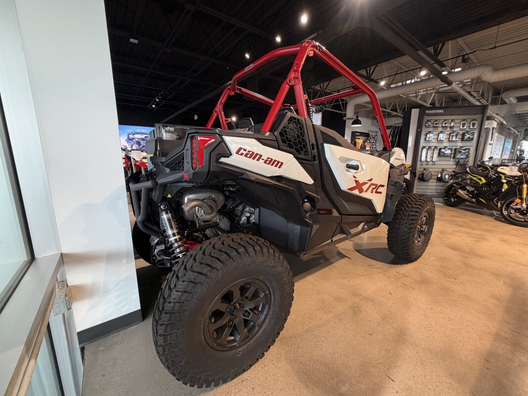 2026 Can-Am Maverick™ Sport X rc 1000R, photo 15