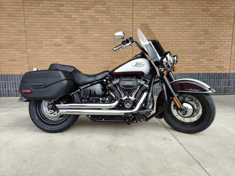 2021 Harley-Davidson® Heritage Classic 114 Vivid Black