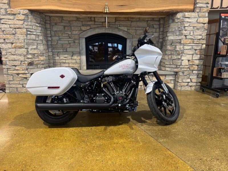 Harley-Davidson® Low Rider® ST 2026 FXLRST WHITE ONYX PRL