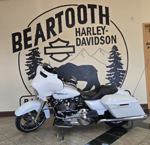 2017 Harley-Davidson® Street Glide® Special Crushed Ice Pearl