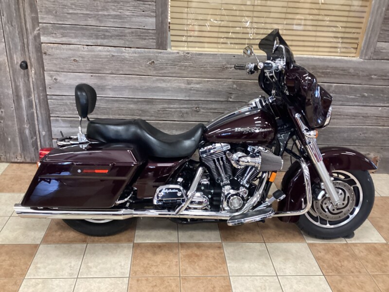 2007 Harley-Davidson® Street Glide® Black Cherry Pearl