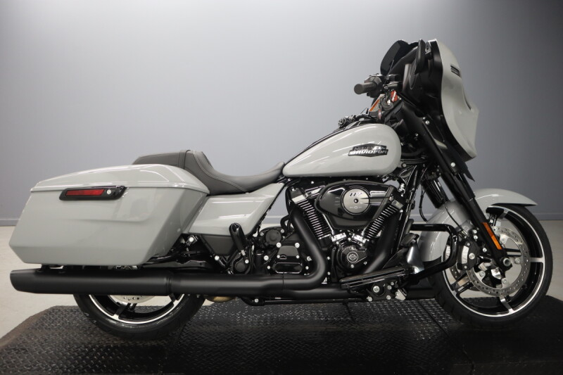 2025 Harley-Davidson® Street Glide® FLHX