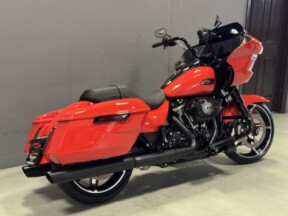 FLTRX 2026 Road Glide® thumb 2