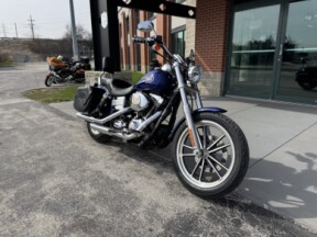 2006 Harley-Davidson® Low Rider® DEEP COBALT W/PINSTRIPE thumb 1