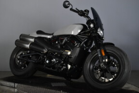 2025 Harley-Davidson® Sportster™ S RH1250S thumb 2